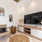 Avas Palm By Aegean Breeze Lagoon-style Shared Pool *