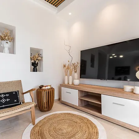 Avas Palm By Aegean Breeze Lagoon-style Shared Pool *