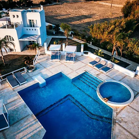Vila Avas Palm By Aegean Breeze Lagoon-style Shared Pool Pláka