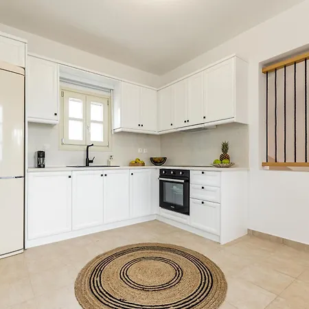 Vila Avas Palm By Aegean Breeze Lagoon-style Shared Pool *