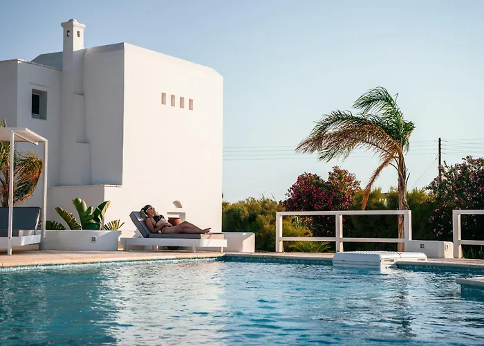 别墅 Avas Palm By Aegean Breeze Lagoon-style Shared Pool