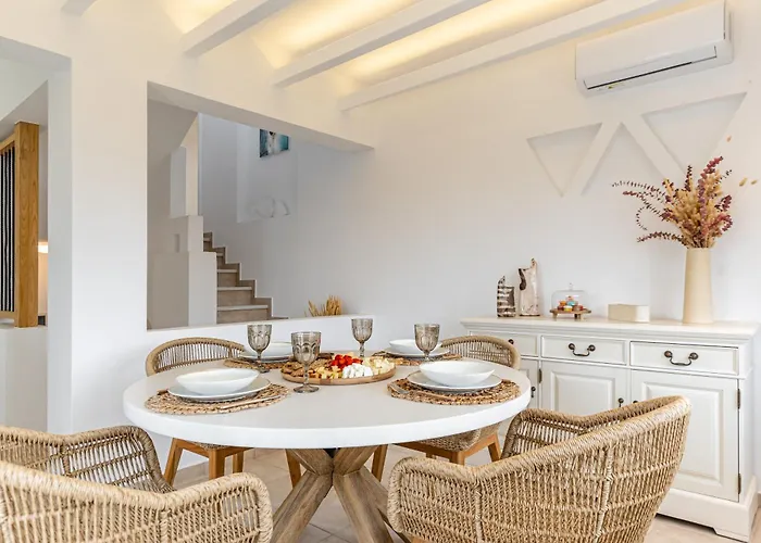 别墅 Avas Palm By Aegean Breeze Lagoon-style Shared Pool